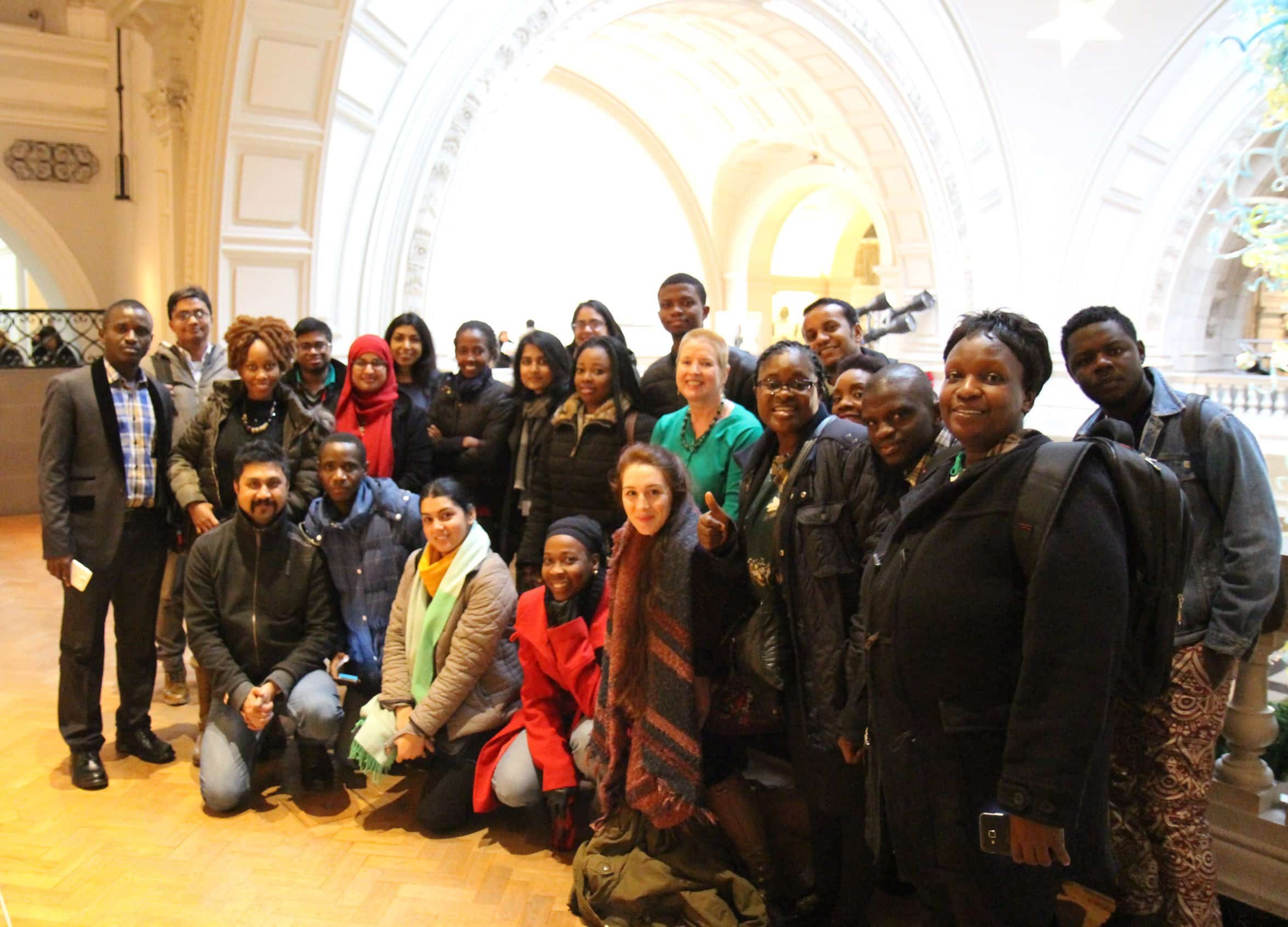 Alumni Ambassador meets current scholars for tour of Victoria and Albert Museum